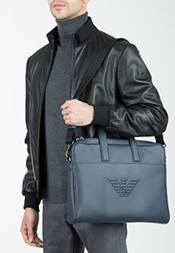 Синяя сумка EMPORIO ARMANI