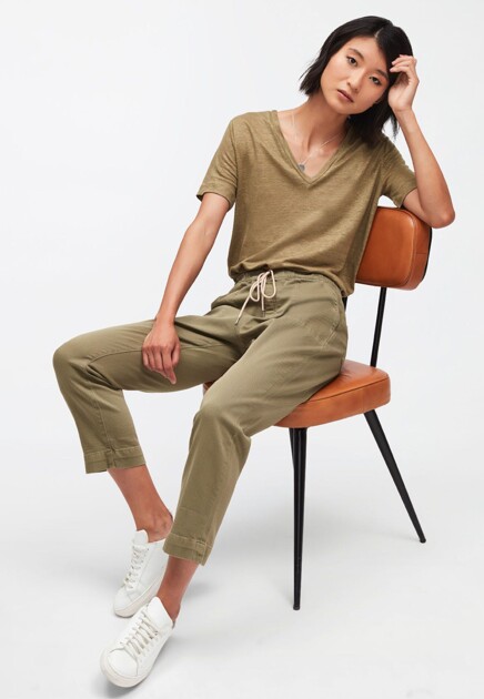 Джинсы на кулиске 7 FOR ALL MANKIND