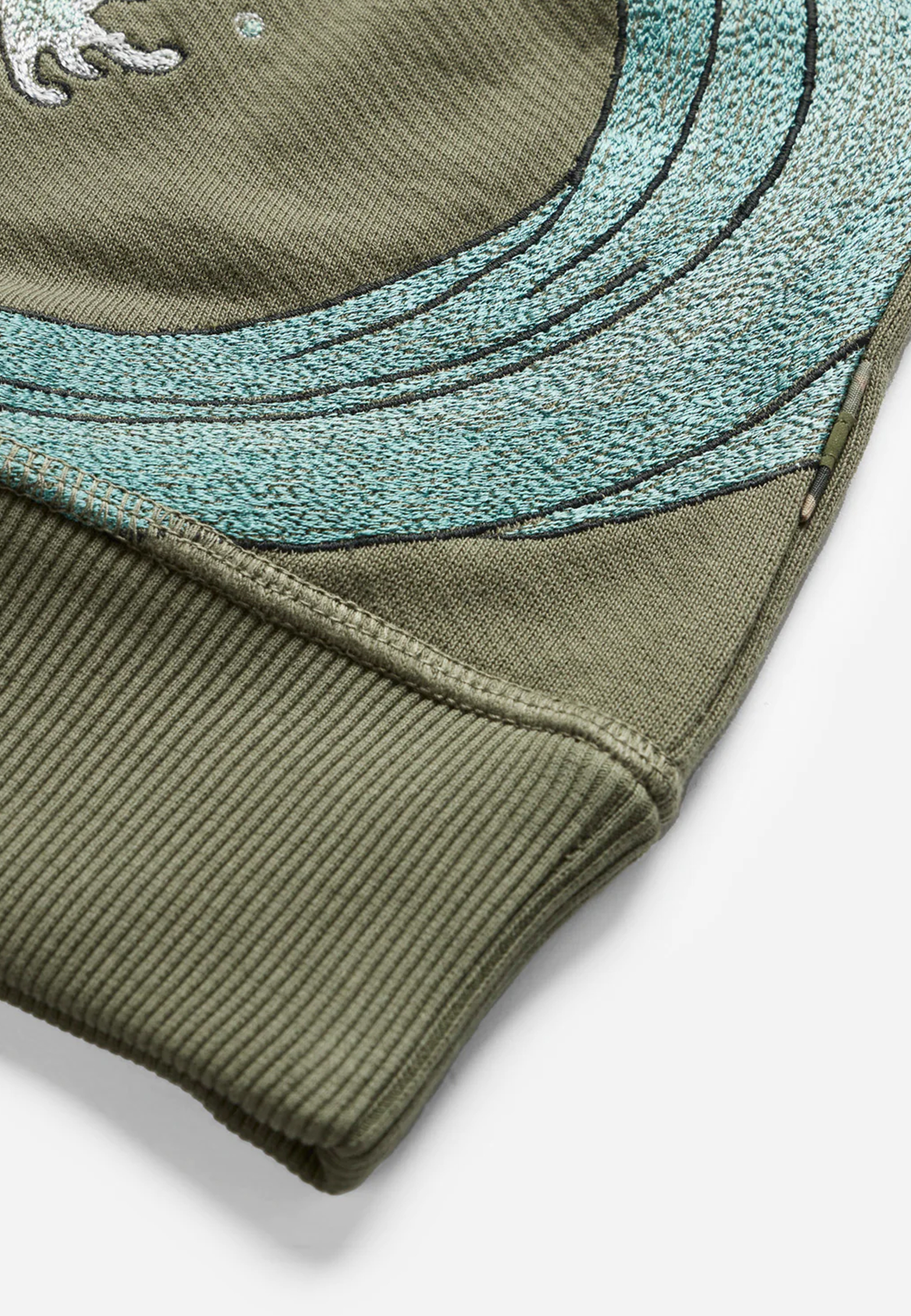 Свитшот с вышивкой Flying Peace Cranes MAHARISHI