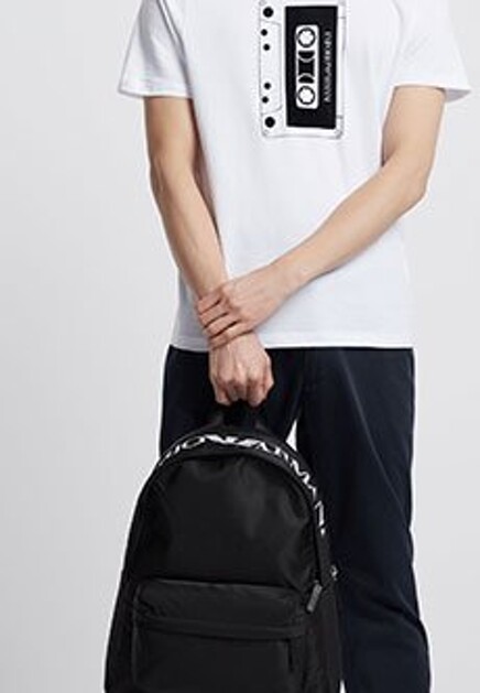 Черный рюкзак EMPORIO ARMANI