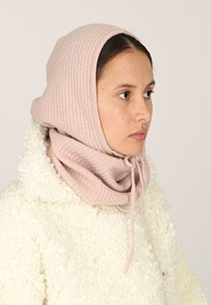 Розовый кашемировый капор ALLUDE