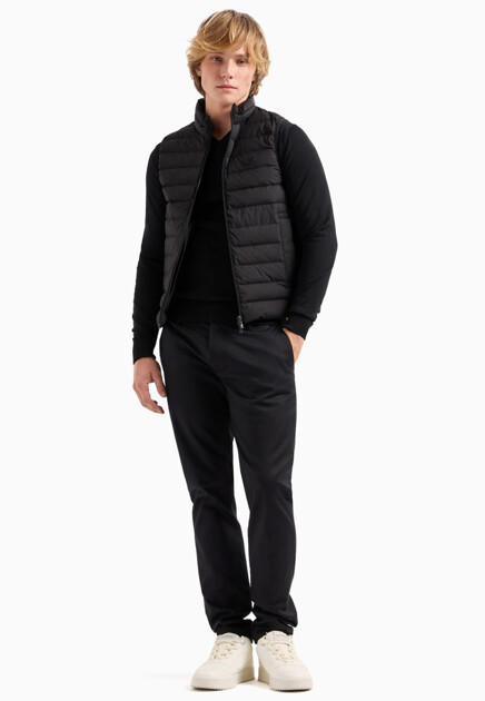 Стеганый жилет EMPORIO ARMANI - ИТАЛИЯ