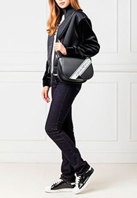 Черная сумка EMPORIO ARMANI
