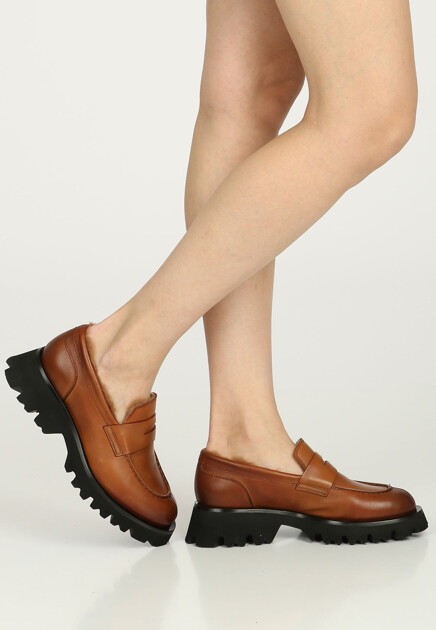 Лоферы с меховым подкладом SANTONI