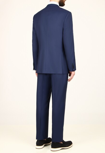 Костюм BRIONI  48 размера