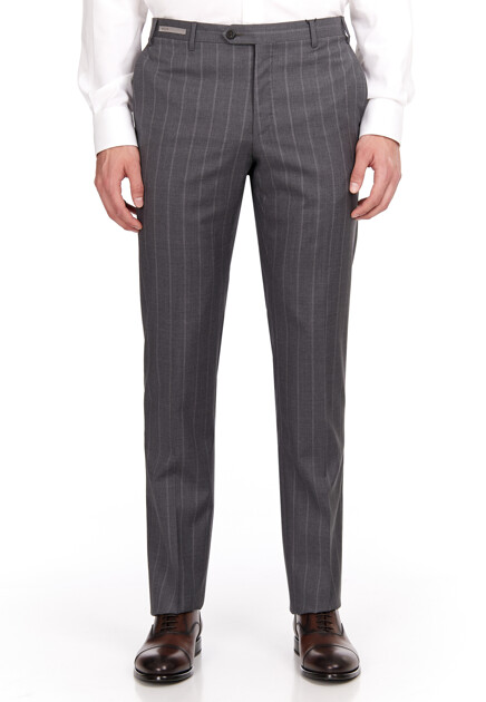 Классический костюм  CORNELIANI