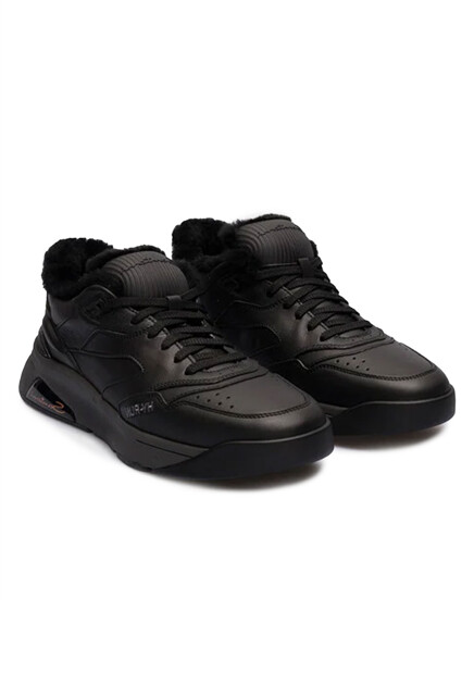 Утеплённые кроссовки SANTONI