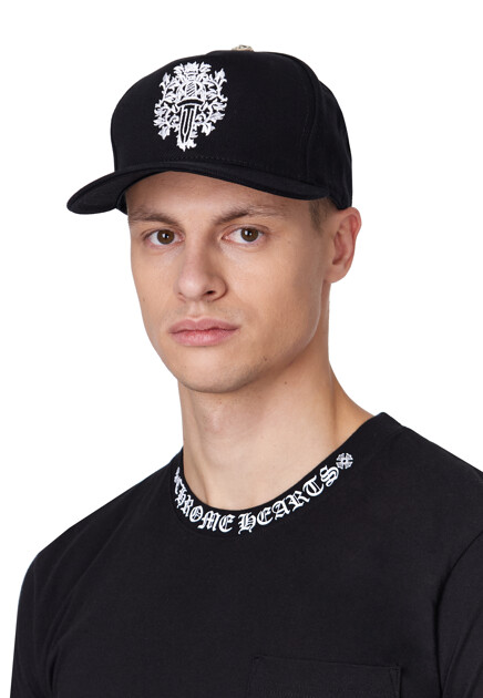 Бейсболка с вышивкой  CHROME HEARTS - США