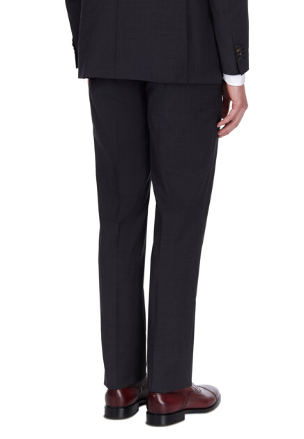 Костюм CORNELIANI  48 размера