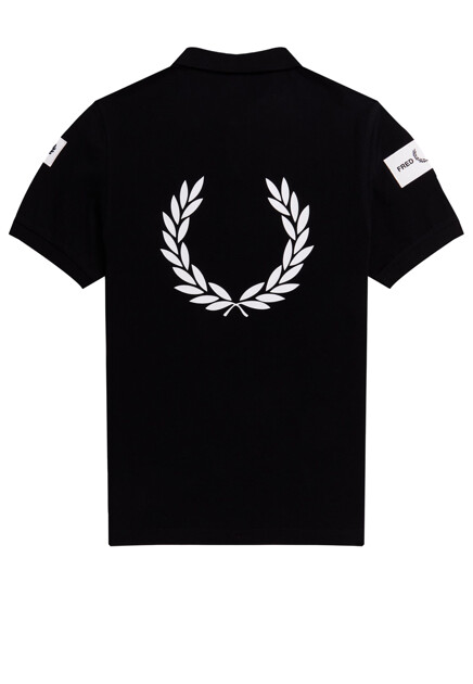 Поло с крупным логотипом  FRED PERRY - ВЕЛИКОБРИТАНИЯ
