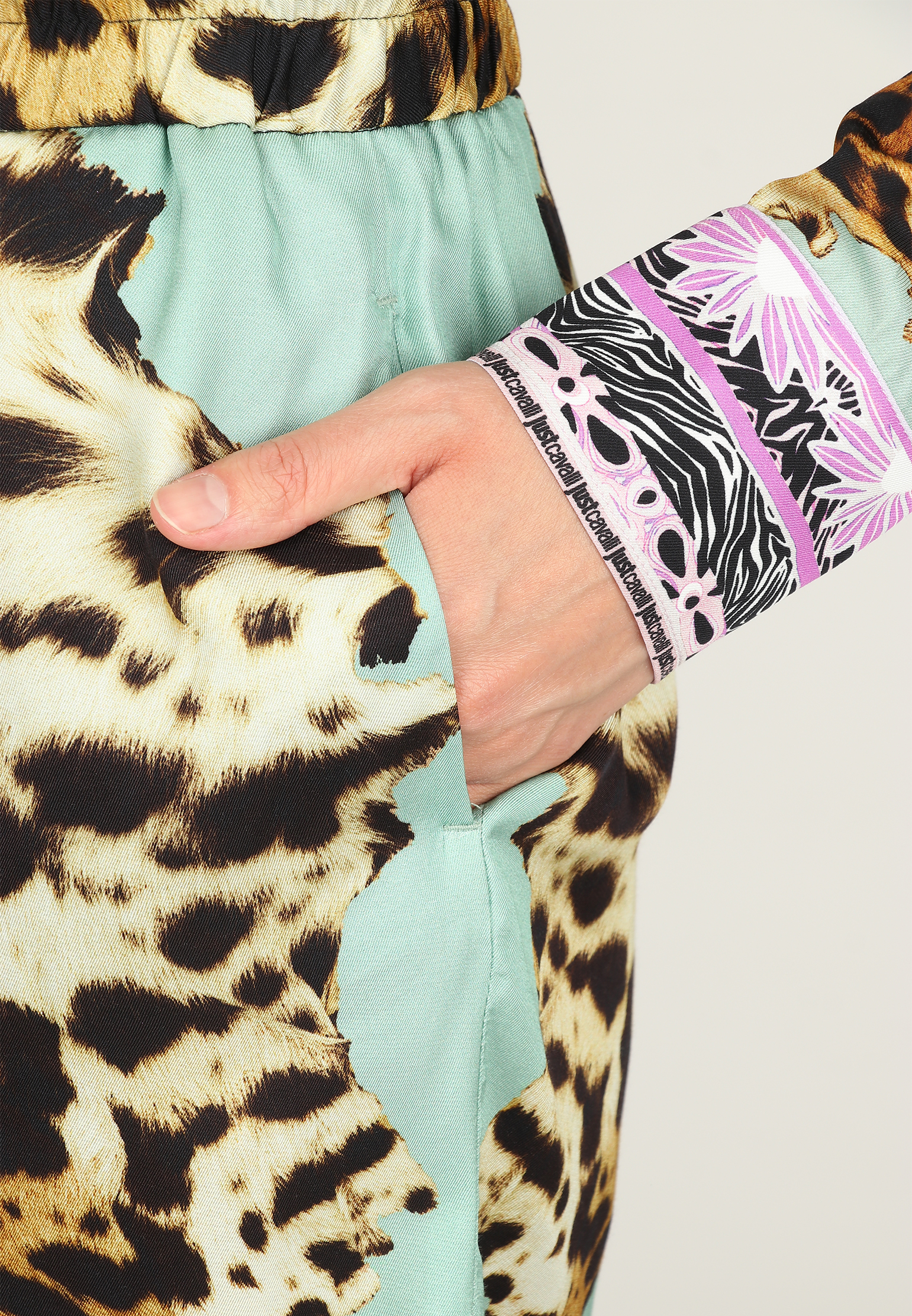 Костюм из вискозы с комбинированным принтом JUST CAVALLI