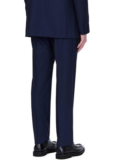 Классический костюм  CORNELIANI