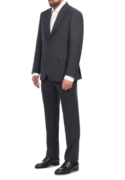 Костюм BRIONI  50 размера