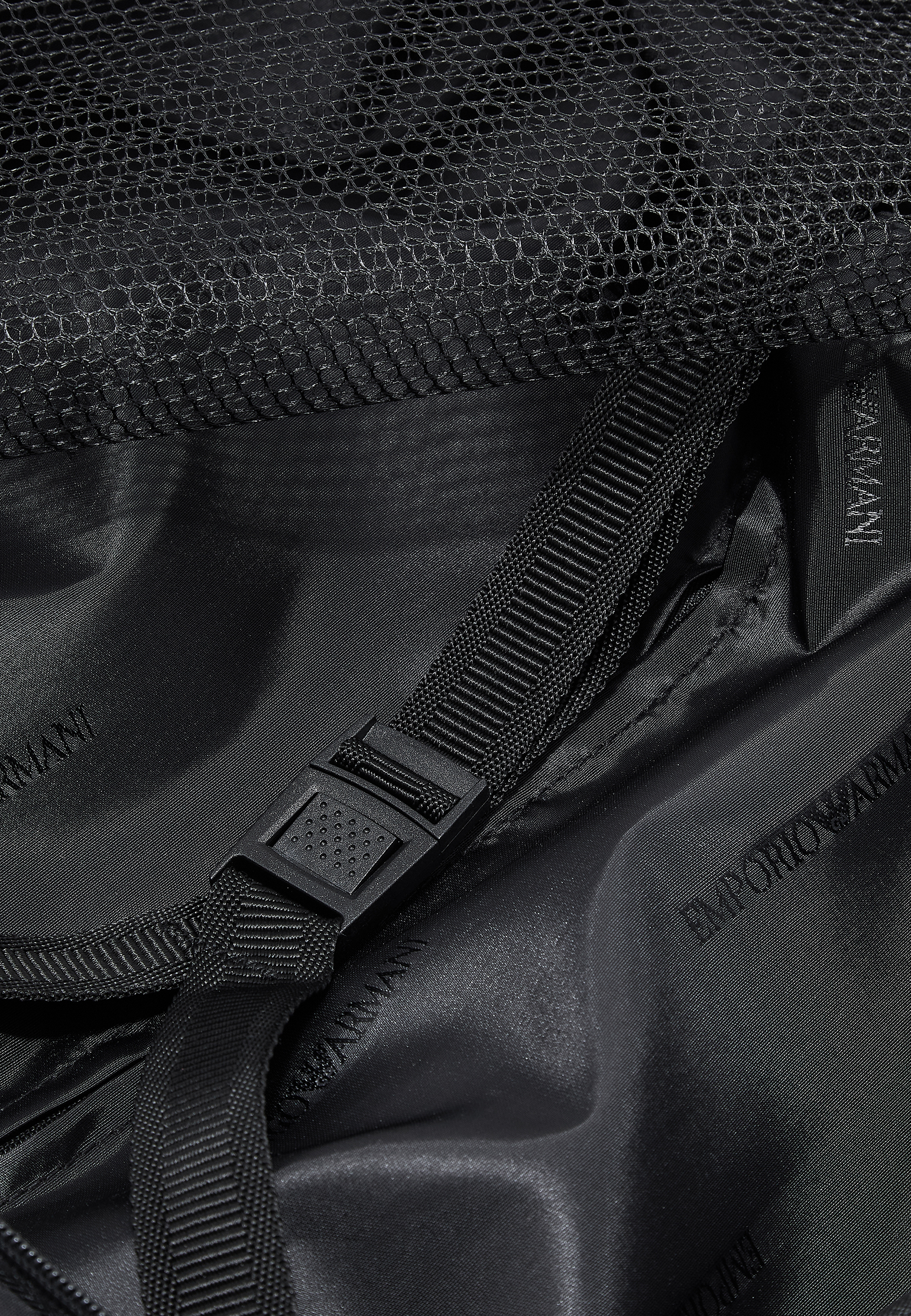 Чемодан EMPORIO ARMANI 202639