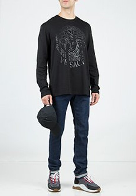 Черный лонгслив VERSACE
