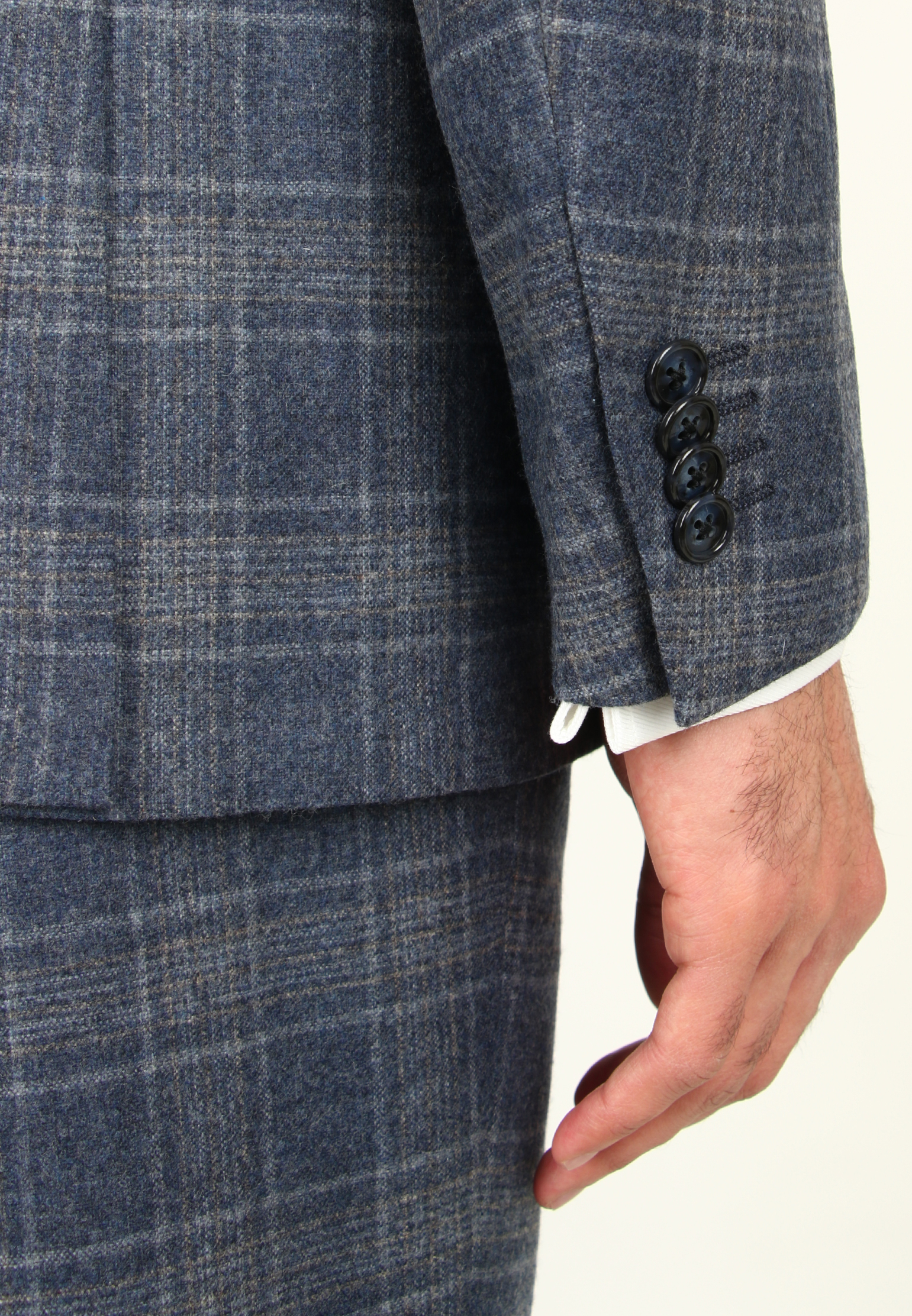 Костюм в клетку CORNELIANI