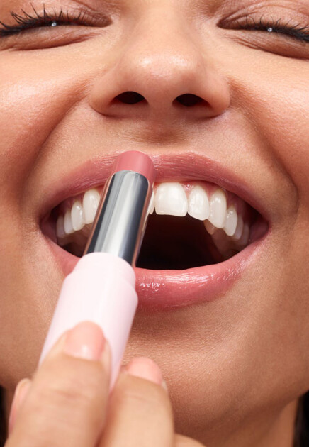 Оттеночный бальзам для губ GLOSSIER 