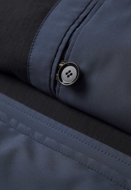 Жилет с вышитым логотипом BRIONI