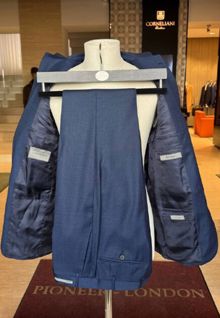 Костюм из шерсти CORNELIANI - ИТАЛИЯ