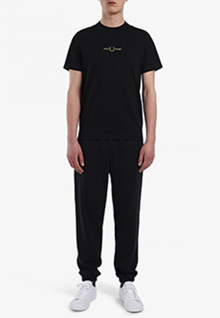 Футболка  FRED PERRY