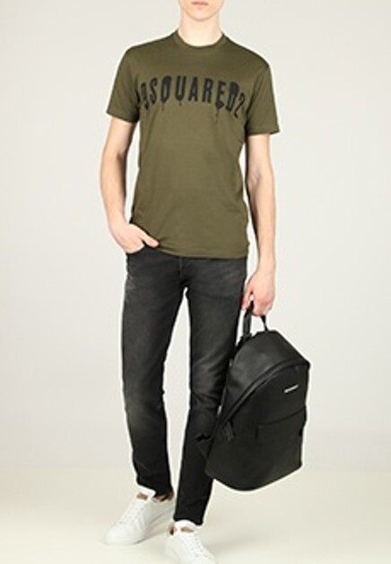 Футболка с надписью DSQUARED2