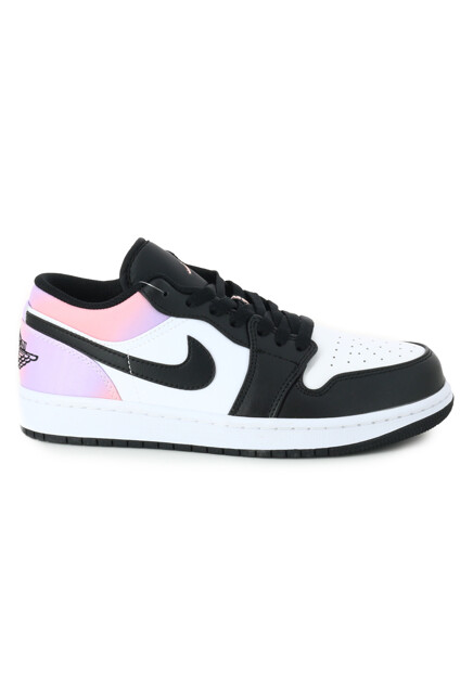 Кроссовки  NIKE