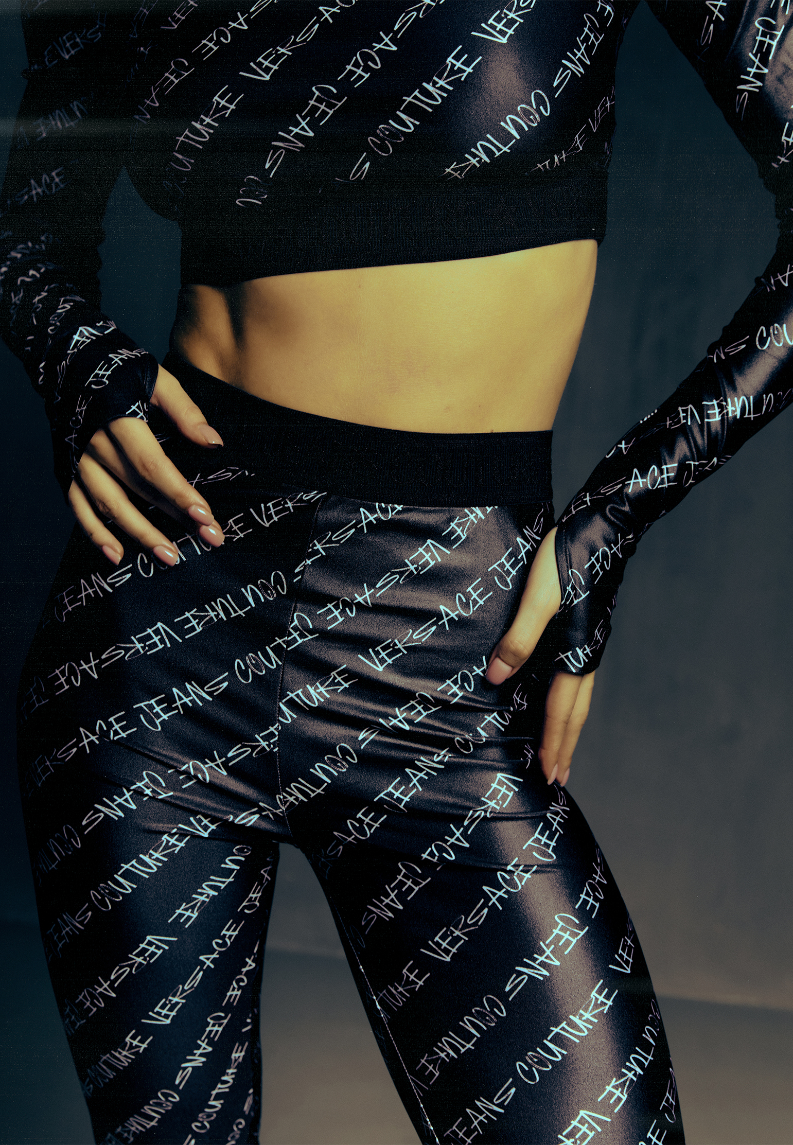 Топ VERSACE JEANS COUTURE  - Полиэстер - цвет черный