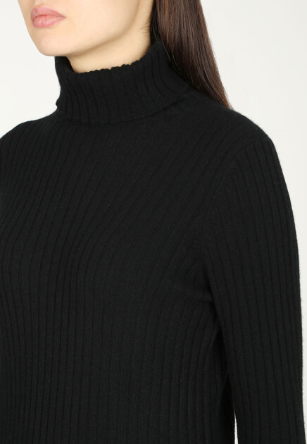 Трикотажное платье в рубчик ALLUDE