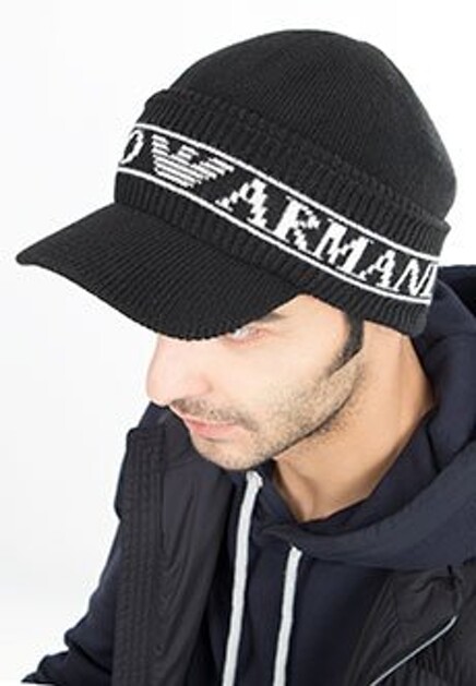 Черная шапка EMPORIO ARMANI