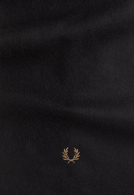 Шарф с вышитым логотипом  FRED PERRY - ВЕЛИКОБРИТАНИЯ