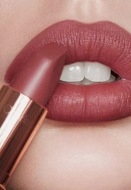 Коричневая помада для губ CHARLOTTE TILBURY
