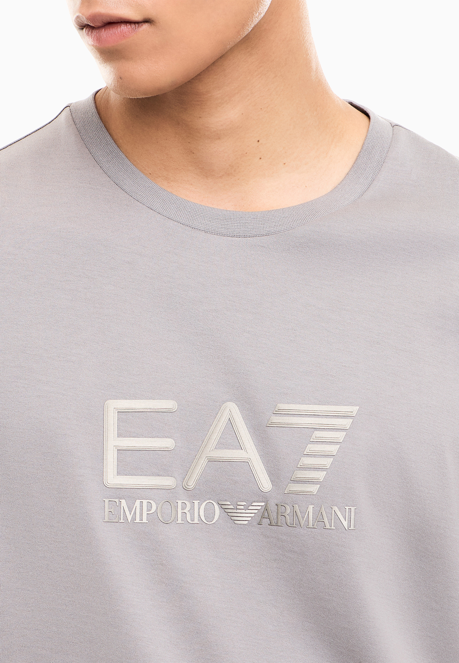 Футболка EA7 207948