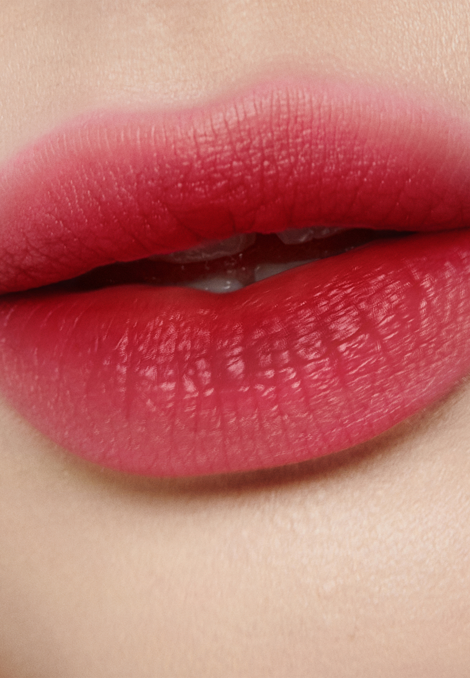Жидкая губная помада для губ CHARLOTTE TILBURY  - цвет красный