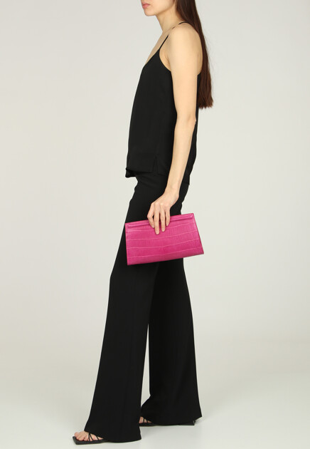 Насыщенно-розовый клатч из крокодиловой кожи SILVANO BIAGINI