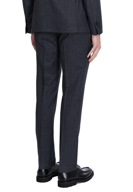 Классический костюм CORNELIANI