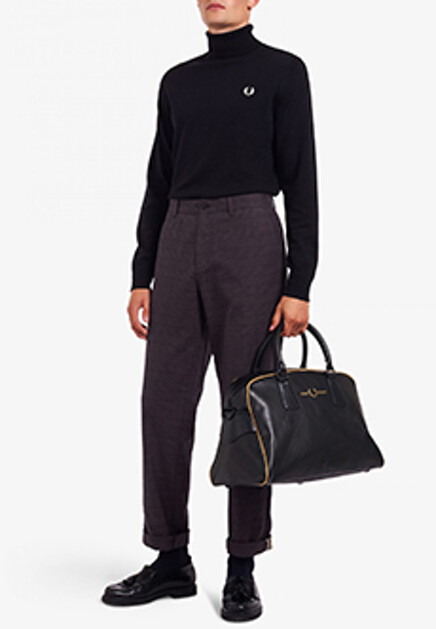 Водолазка с вышитым логотипом  FRED PERRY