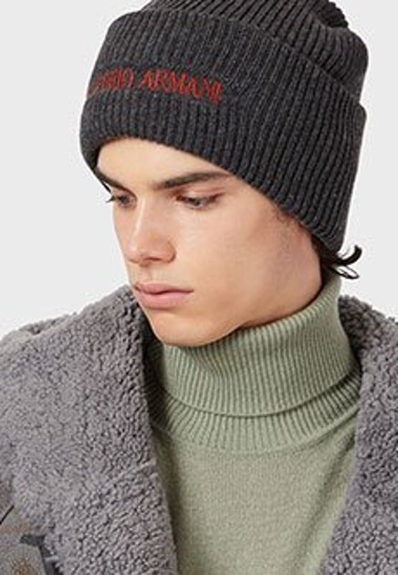 Серая шапка EMPORIO ARMANI