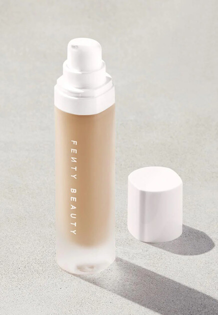 Стойкая матовая тональная основа Pro Filt’r Soft Matte FENTY BEAUTY BY RIHANNA