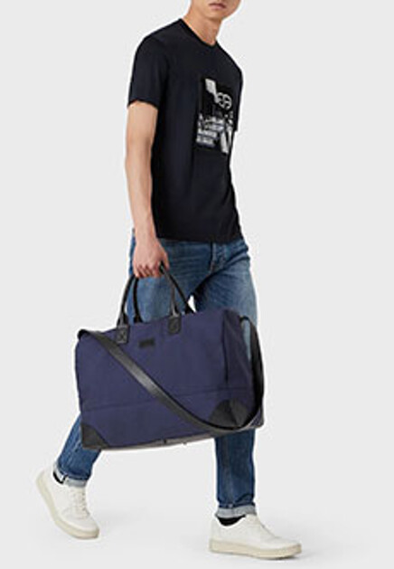Футболка с крупной нашивкой EMPORIO ARMANI