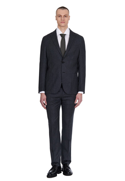 Костюм CORNELIANI  48 размера