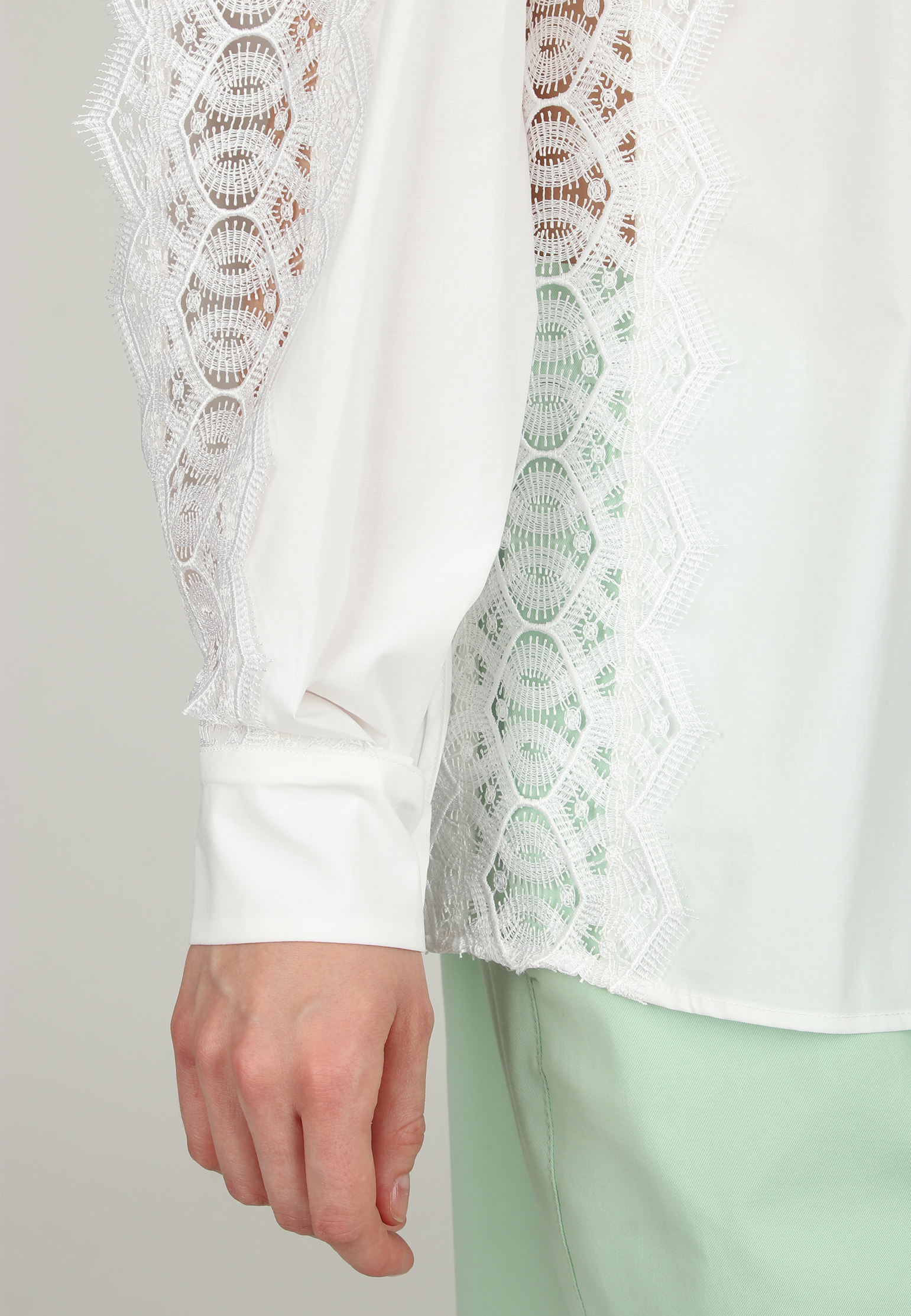 Рубашка с кружевными вставками ALBERTA FERRETTI