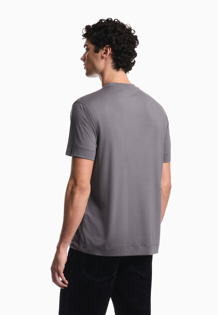 Футболка EMPORIO ARMANI  S размера