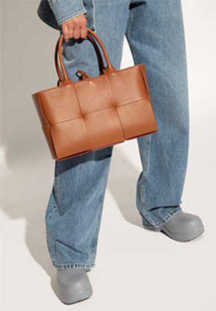 Сумка-тоут Arco BOTTEGA VENETA