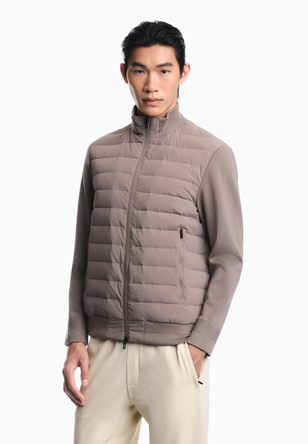 Пуховик EMPORIO ARMANI  50 размера