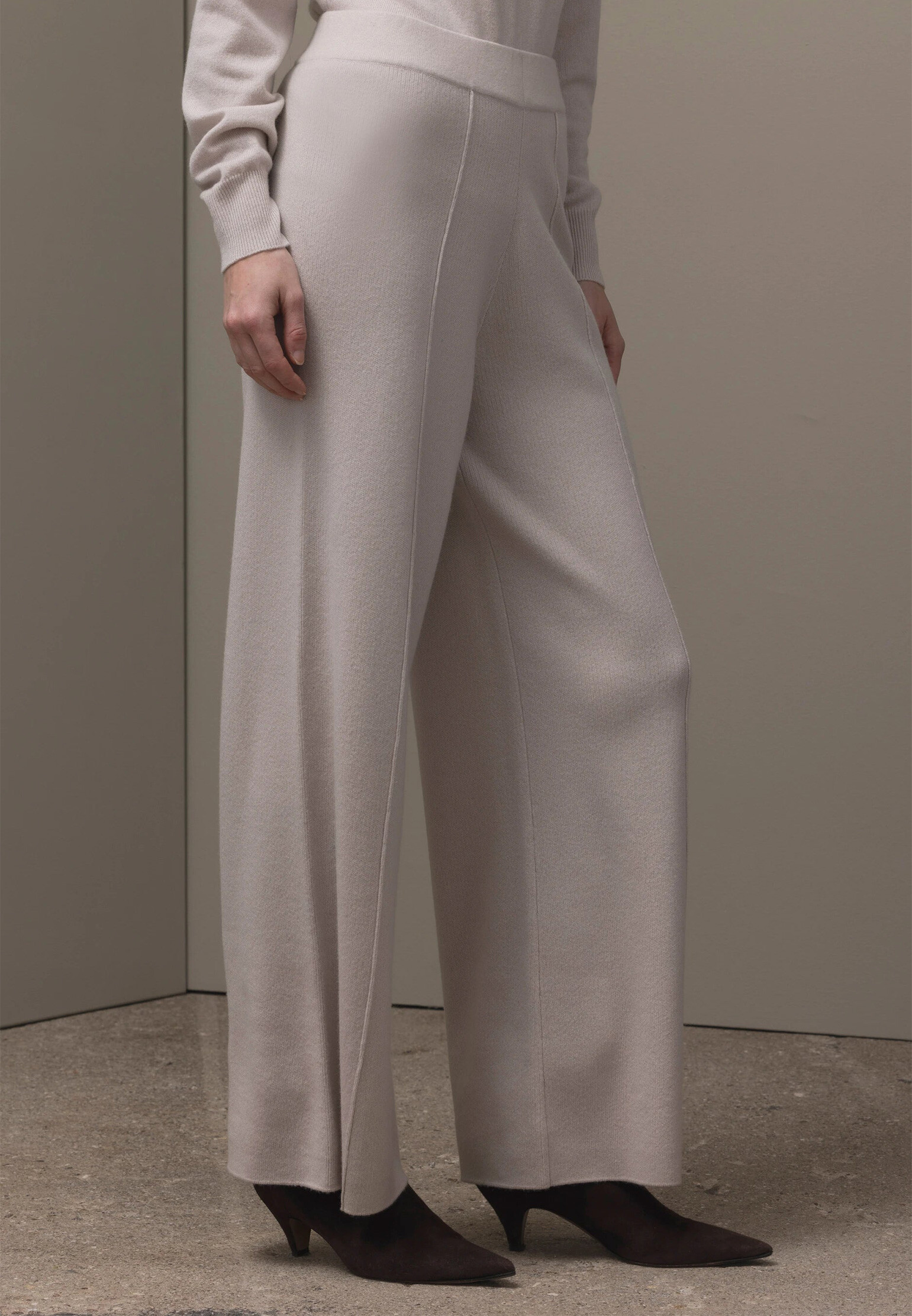 Брюки ALLUDE  - Шерсть, Кашемир
