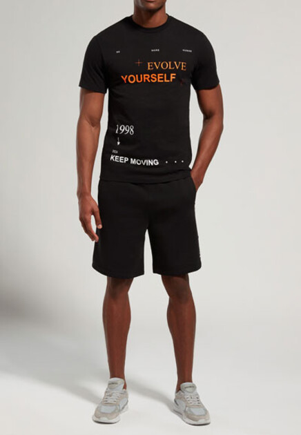 Футболка  BIKKEMBERGS